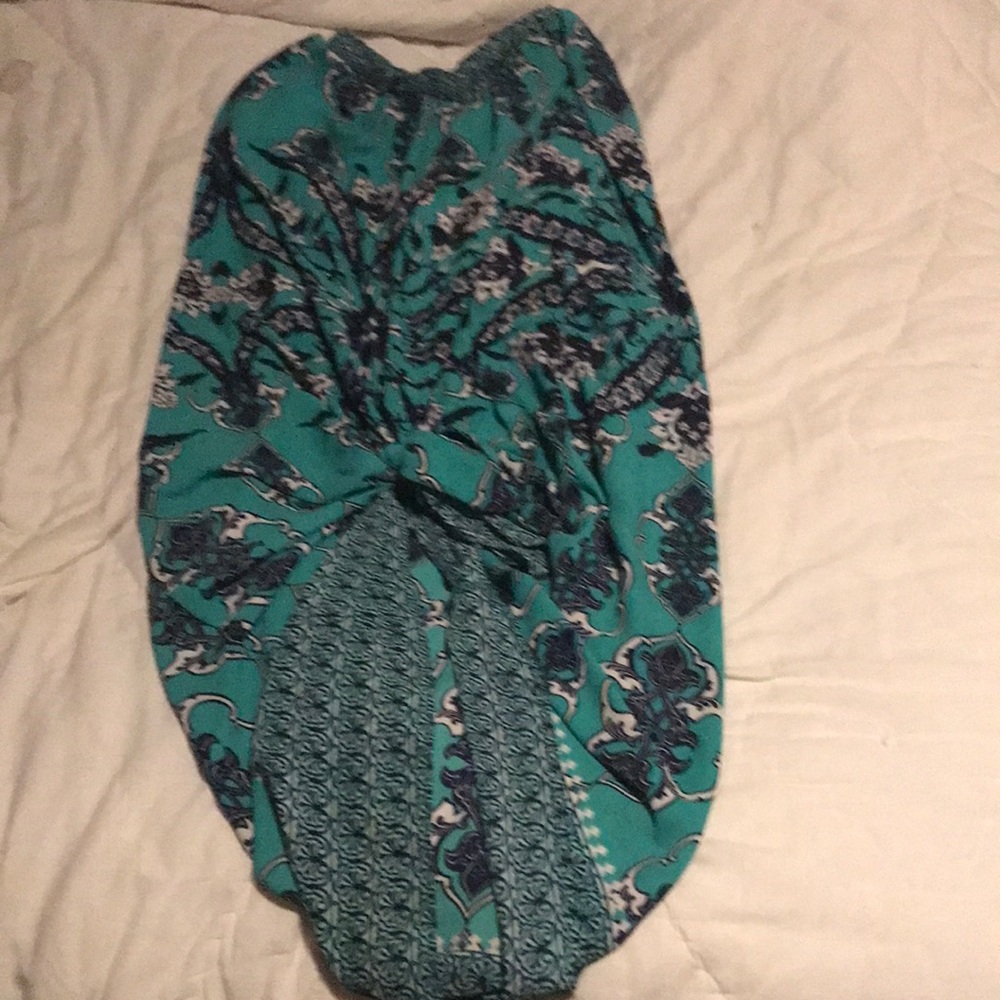 Maxi skirt. Size small. NWOT. Never been worn. Perfect for a beach trip!
